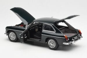 MGB GT Mk2 Coupe Racing Vert AUTOart 1:18 76602 Métal Moulé — image 5 sur 8