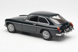 MGB GT Mk2 Coupe Racing Vert AUTOart 1:18 76602 Métal Moulé — image 7 sur 8