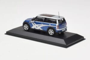 Mini Clubman R55 Cooper S Blue Metallic Onitsuka Tiger Minichamps 1:43 403138676 Métal Moulé — image 3 sur 4