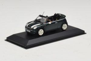 Mini Cooper Cabriolet Vert Avec Bande Blanche Minichamps 1:43 80420309093-R1 Métal Moulé — image 2 sur 5