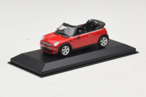 Mini Cooper R52 Cabriolet Rouge Minichamps 1:43 431138230 Métal Moulé — image 2 sur 4