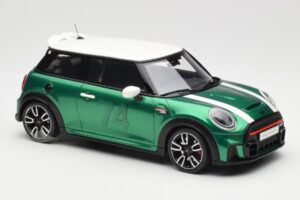 MINI Cooper F56 JCW British Racing Vert Otto 1:18 OT1098 Résine — image 4 sur 6