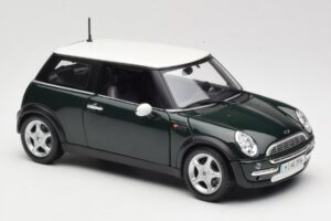 Mini Cooper Mk7 Vert Maisto 1:18 7271336 Métal Moulé — image 6 sur 8