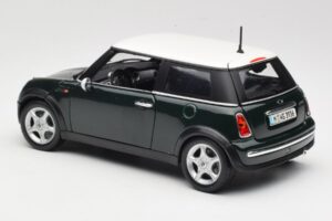 Mini Cooper Mk7 Vert Maisto 1:18 7271336 Métal Moulé — image 7 sur 8