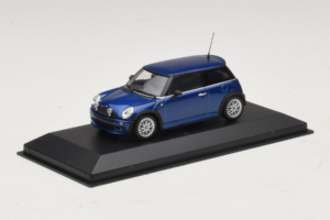 Mini Cooper One R50 Aero Bleu Minichamps 1:43 431138270 Métal Moulé — image 2 sur 4