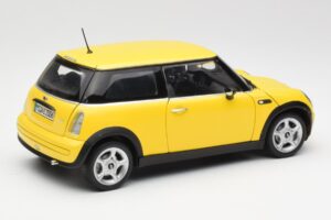 Mini Cooper One R50 Pack Aérodynamique Jaune Kyosho 1:18 80430148553 Métal Moulé — image 3 sur 8