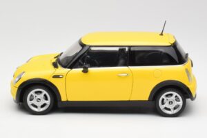 Mini Cooper One R50 Pack Aérodynamique Jaune Kyosho 1:18 80430148553 Métal Moulé — image 4 sur 8