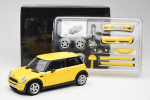 Mini Cooper One R50 Pack Aérodynamique Jaune Kyosho 1:18 80430148553 Métal Moulé — image 8 sur 8