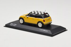 MINI One R50 Jaune Minichamps 1:43 431138104 Métal Moulé — image 3 sur 5