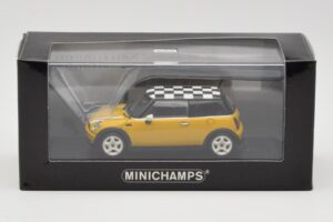 MINI One R50 Jaune Minichamps 1:43 431138104 Métal Moulé — image 5 sur 5