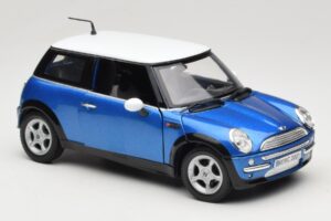 Mini Cooper R50 Bleu avec Toit Blanc Mondo Motors 1:18 MINI004 Métal Moulé — image 6 sur 8