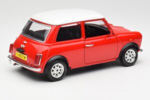Mini Cooper Rouge Bburago 1:18 3379 Métal Moulé — image 3 sur 8