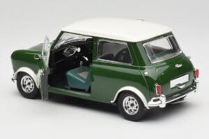 Mini Cooper S British Racing Vert & Old English Blanc Solido 1:18 8021 Métal Moulé — image 5 sur 8