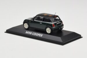 Mini Cooper S R53 Vert Avec Bandes Minichamps 1:43 MINI006 Métal Moulé — image 3 sur 4