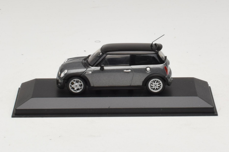 Mini Cooper S Grey Metallic Minichamps 1:43 80420148551-R1 Métal Moulé