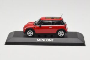 Mini One R50 Rouge Avec Toit Rouge Minichamps 1:43 MINI001 Métal Moulé
