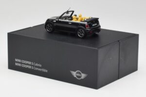 Mini Cooper S R57 Cabriolet Noir Minichamps 1:43 80422148818 Métal Moulé — image 3 sur 4