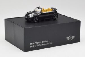 Mini Cooper S R57 Cabriolet Noir Minichamps 1:43 80422148818 Métal Moulé — image 4 sur 4
