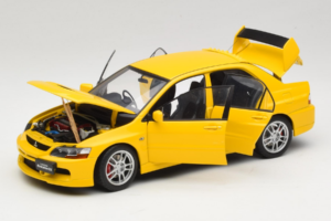 Mitsubishi Lancer Evolution IX GSR Jaune AUTOart 1:18 77192 Métal Moulé — image 2 sur 8