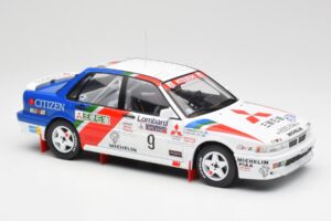 Mitsubishi Galant VR-4 #9 K. Eriksson / S. Parmander RAC Rally 1990 IXO 1:18 18RMC192A Métal Moulé — image 4 sur 6