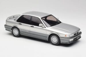 Mitsubishi Galant VR-4 Argent IXO 1:18 18CMC191 Métal Moulé — image 4 sur 6