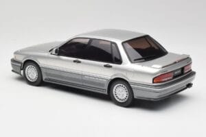 Mitsubishi Galant VR-4 Argent IXO 1:18 18CMC191 Métal Moulé — image 5 sur 6