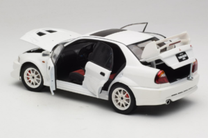 Mitsubishi Lancer Evo VI Tommi Makinen Edition Blanc AUTOart 1:18 77157 Métal Moulé — image 5 sur 8