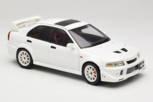 Mitsubishi Lancer Evo VI Tommi Makinen Edition Blanc AUTOart 1:18 77157 Métal Moulé — image 6 sur 8