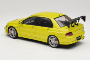 Mitsubishi Lancer Evo VII Mustard Yellow AUTOart 1:18 77166 Métal Moulé — image 5 sur 8