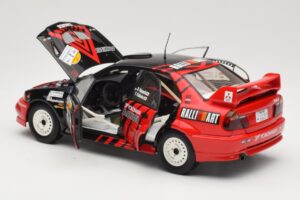 Mitsubishi Lancer Evolution VI #2 Y. Kataoka / S. Hayashi Winner Rally Canberra 1999 AUTOart 1:18 89942 Métal Moulé — image 5 sur 8