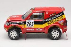 Mitsubishi Pajero Rallye Raid #205 Paris-Dakar Rally 2001 Solido 1:18 9022 Métal Moulé — image 4 sur 8