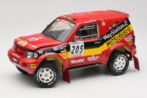 Mitsubishi Pajero Rallye Raid #205 Paris-Dakar Rally 2001 Solido 1:18 9022 Métal Moulé