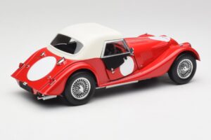 Morgan 4/4 Plus Competition Hardtop Rouge Kyosho 1:18 08114R Métal Moulé — image 3 sur 8