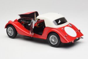Morgan 4/4 Plus Competition Hardtop Rouge Kyosho 1:18 08114R Métal Moulé — image 5 sur 8