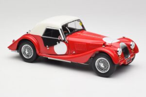 Morgan 4/4 Plus Competition Hardtop Rouge Kyosho 1:18 08114R Métal Moulé — image 6 sur 8