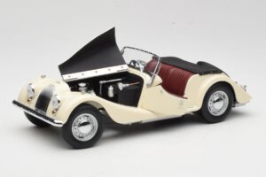 Morgan 4/4 Series II Blanc Kyosho 1:18 08111W Métal Moulé — image 2 sur 8