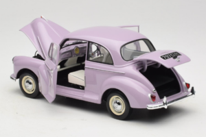 Morris Minor Million Rose Minichamps 1:18 150137001 Métal Moulé — image 4 sur 7