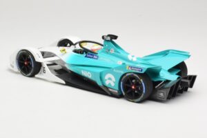 NIO 004 Team NIO #16 O. Turvey Formula E Season 5 2019 Minichamps 1:18 114180016 Métal Moulé — image 5 sur 6