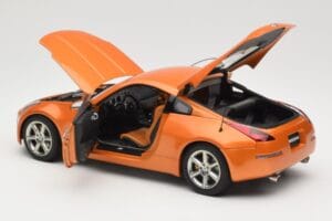 Nissan 350Z Z33 Sunset Orange AUTOart 1:18 77312 Métal Moulé — image 5 sur 8