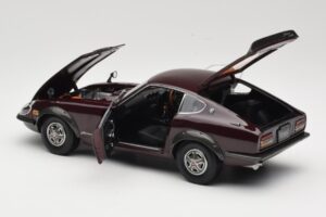 Nissan Fairlady 240Z-G S30 Bordeaux Kyosho 1:18 08212M Métal Moulé — image 5 sur 8