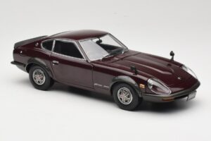 Nissan Fairlady 240Z-G S30 Bordeaux Kyosho 1:18 08212M Métal Moulé — image 6 sur 8