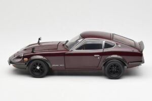 Nissan Fairlady 240ZG Marron Kyosho 1:18 08217M Métal Moulé — image 4 sur 8