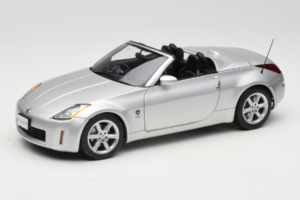 Nissan Fairlady Z Z33 Roadster Diamond Silver AUTOart 1:18 77376 Métal Moulé