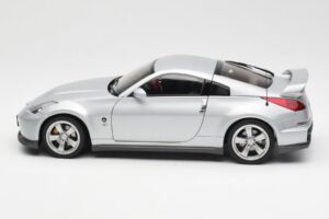 Nissan Fairlady Z Z34 NISMO Type 380RS Argent AUTOart 1:18 77401 Métal Moulé — image 4 sur 8