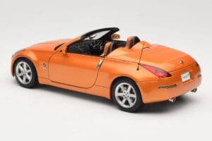 Nissan Fairlady Z Z33 Roadster Sunset Orange AUTOart 1:18 77377 Métal Moulé — image 7 sur 8