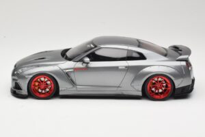 Nissan GT-R R35 Prior Design Gris GT Spirit 1:18 GT243 Résine — image 3 sur 6