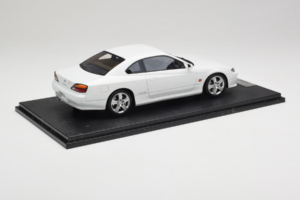 Nissan Silvia S15 Spec-S Blanc Cracked Plexi One Model 1:18 REMC034 Métal Moulé — image 3 sur 7