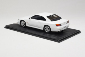 Nissan Silvia S15 Spec-S Blanc Cracked Plexi One Model 1:18 REMC034 Métal Moulé — image 5 sur 7