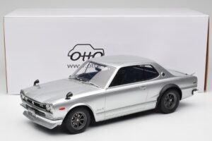 Nissan Skyline C10 2000 GT-R Argent Otto 1:12 G094 Résine — image 6 sur 6