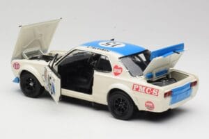Nissan Skyline 2000GT-R KPGC10 #15 K. Takahashi Nissan Works JTCC 1972 Kyosho 1:18 08122B Métal Moulé — image 5 sur 8